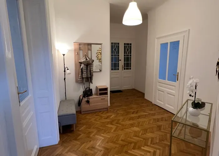 Grosse Herrschaftswohnung Mit Viel Platz Apartment Vienna
