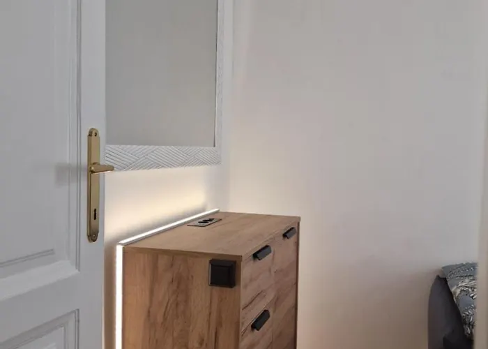 Apartment Grosse Herrschaftswohnung Mit Viel Platz Vienna