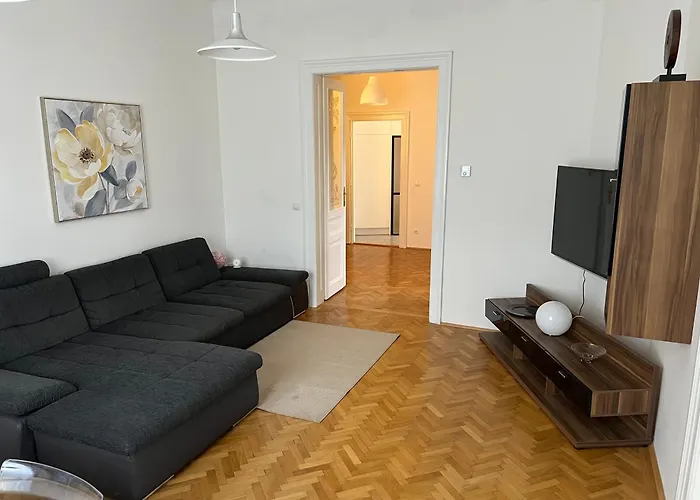 Apartment Grosse Herrschaftswohnung Mit Viel Platz Vienna